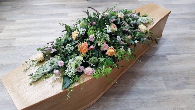 The Personal Approach: Selecting Funeral Flowers from Your Local Florist